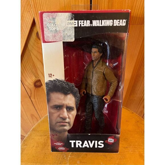 AMC FEAR THE WALKING DEAD TRAVIS ACTION FIGURE (COLOR TOPS, 7 IN, MCFARLANE TOYS - Picture 1 of 6